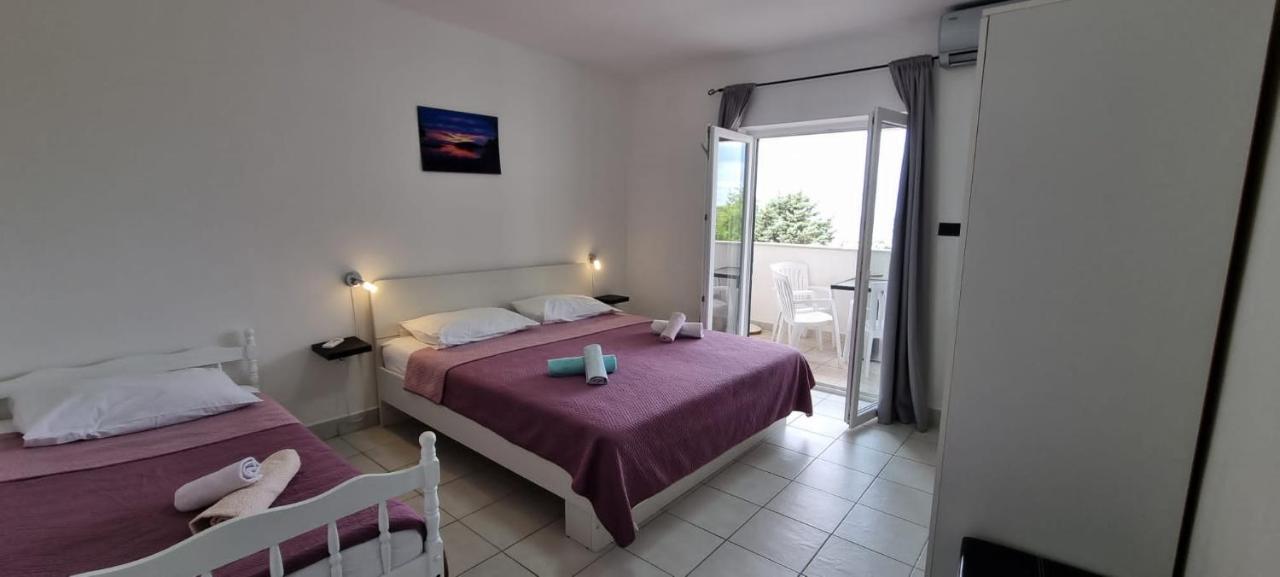 Apartments La Playa พูลา ภายนอก รูปภาพ
